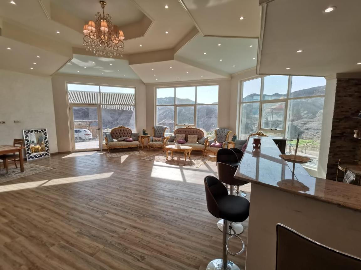 Mountain House Bed and Breakfast Fujairah Buitenkant foto